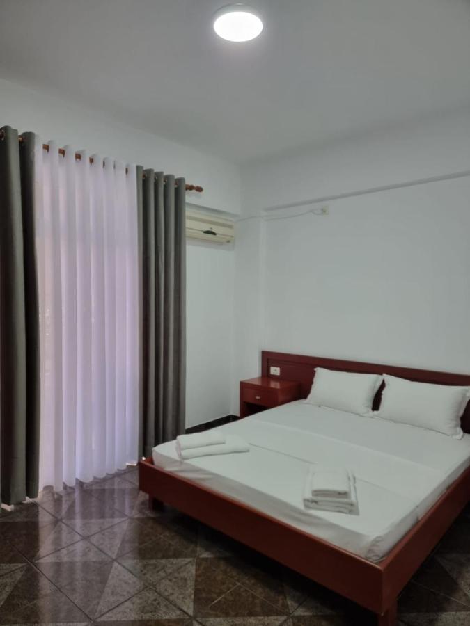 Ideal Apartments & Rooms Саранда Екстер'єр фото
