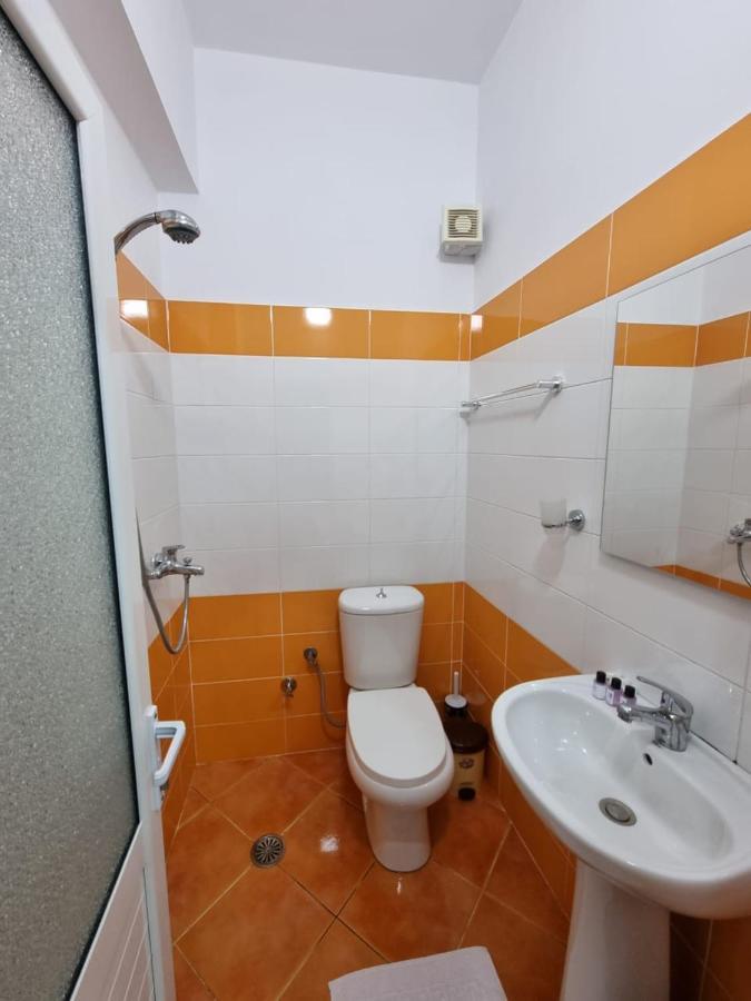 Ideal Apartments & Rooms Саранда Екстер'єр фото