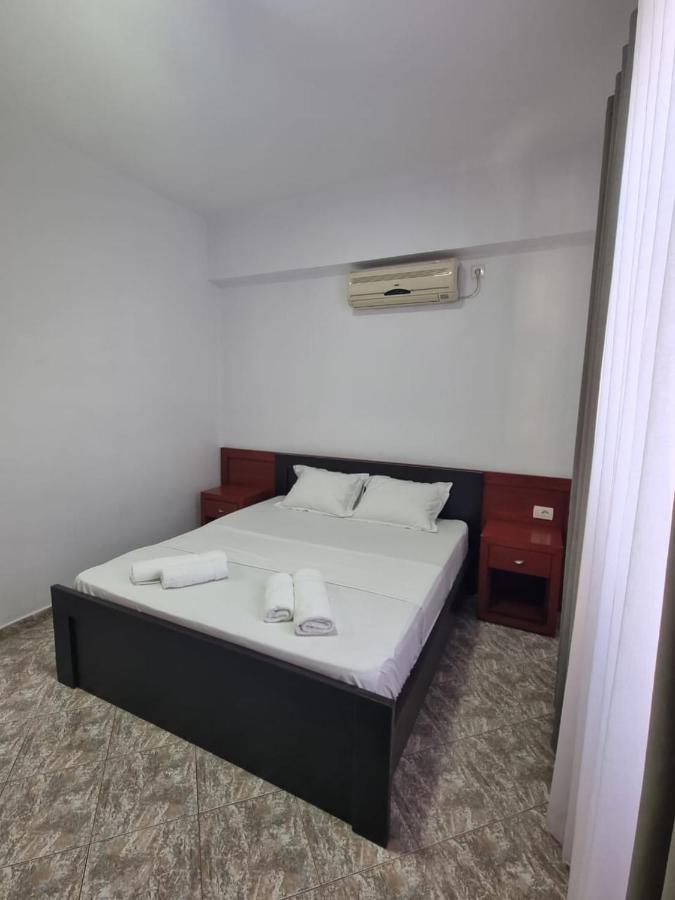 Ideal Apartments & Rooms Саранда Екстер'єр фото