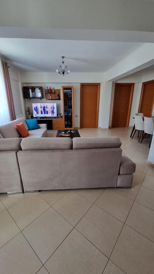 Ideal Apartments & Rooms Саранда Екстер'єр фото